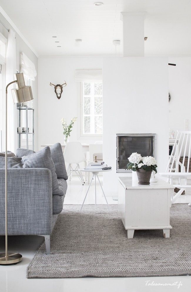 Un precioso salón con un sofá gris como protagonista – Lady Enreos